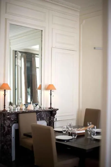 4P Elegant Flat, Vieux Lille, Carpark Apartment 0*, Lille France