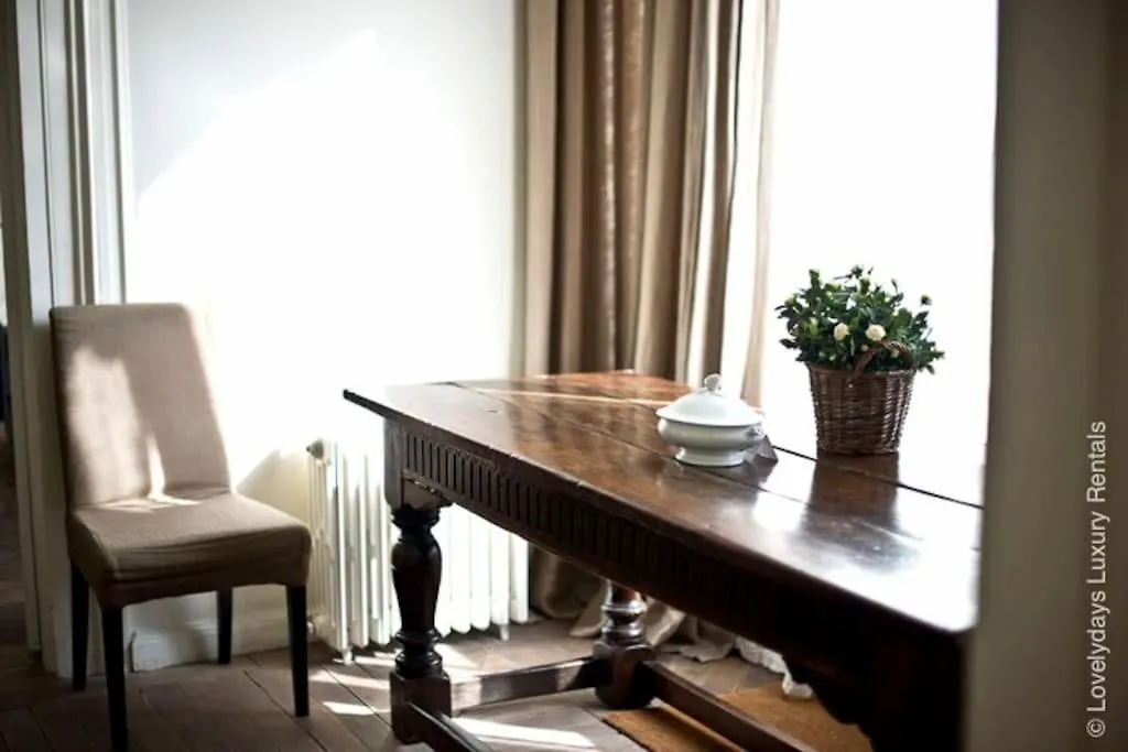 4P Elegant Flat, Vieux Lille, Carpark Apartment